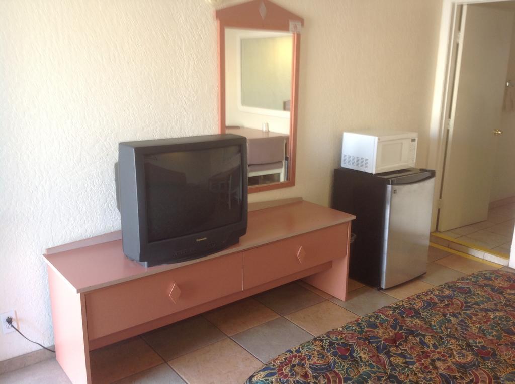 Redwood Motel Chandler Phòng bức ảnh